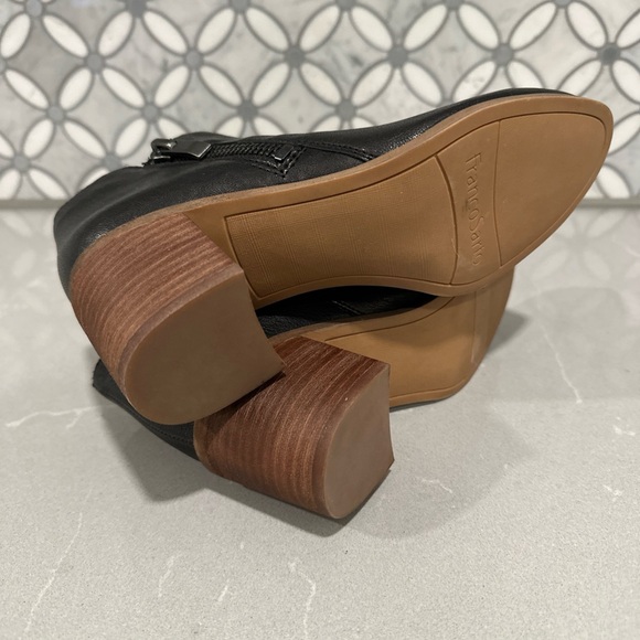 New! Franco Sarto Black Kipp Leather Ankle Bootie Wood Heel Size 8 - Picture 4 of 4